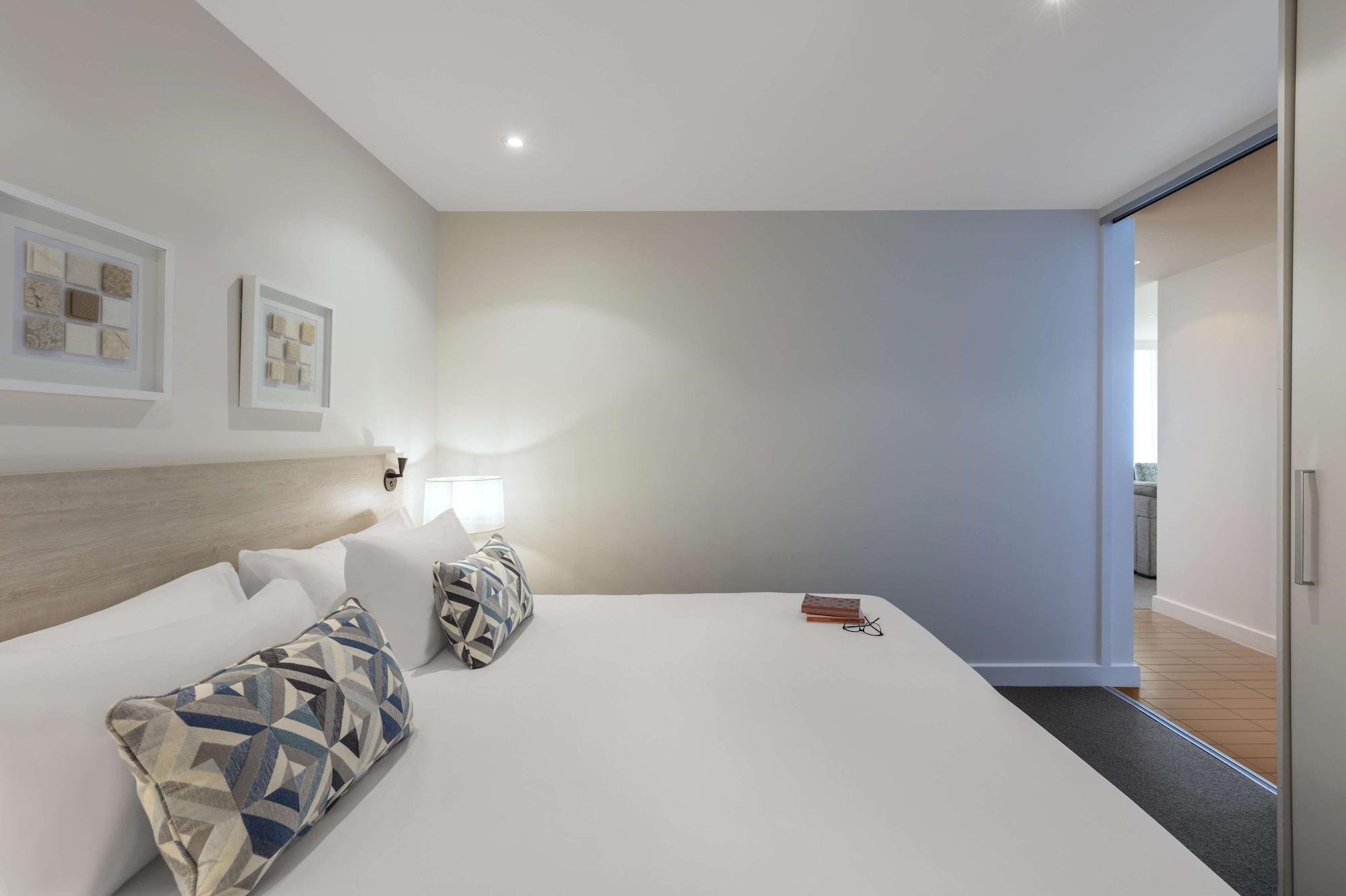 Oaks Glenelg Liberty Suites Adelaide Esterno foto