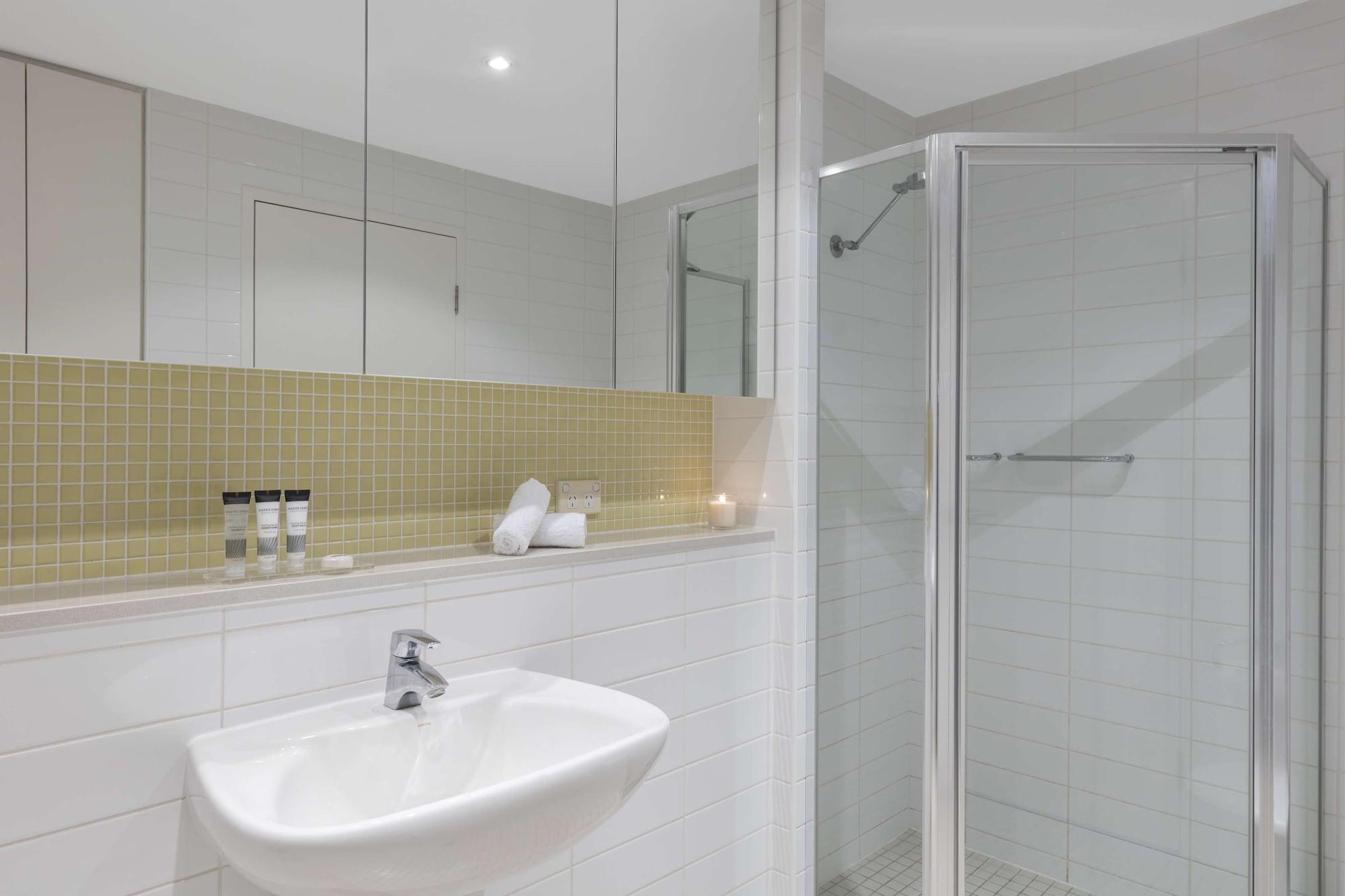 Oaks Glenelg Liberty Suites Adelaide Esterno foto