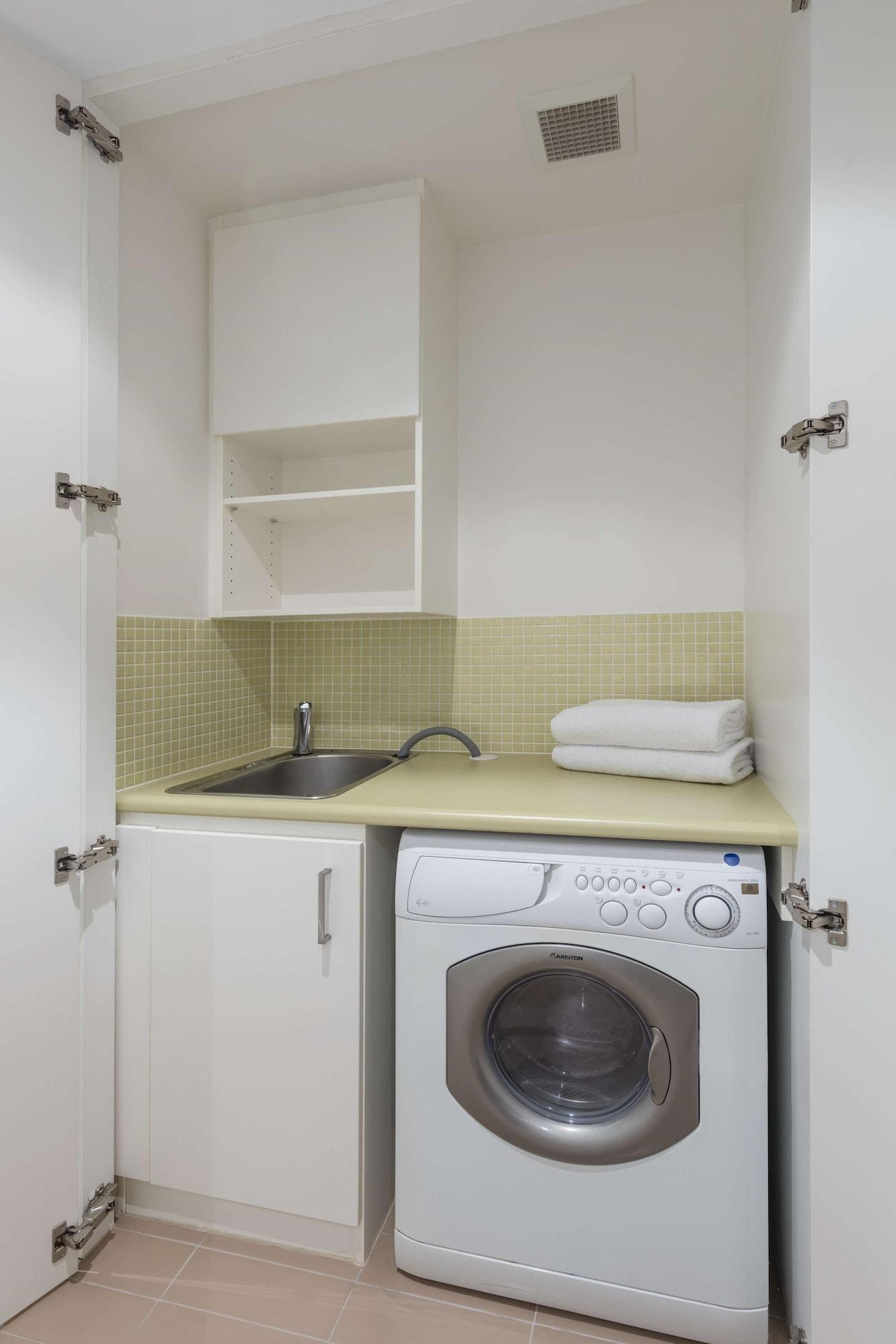 Oaks Glenelg Liberty Suites Adelaide Esterno foto