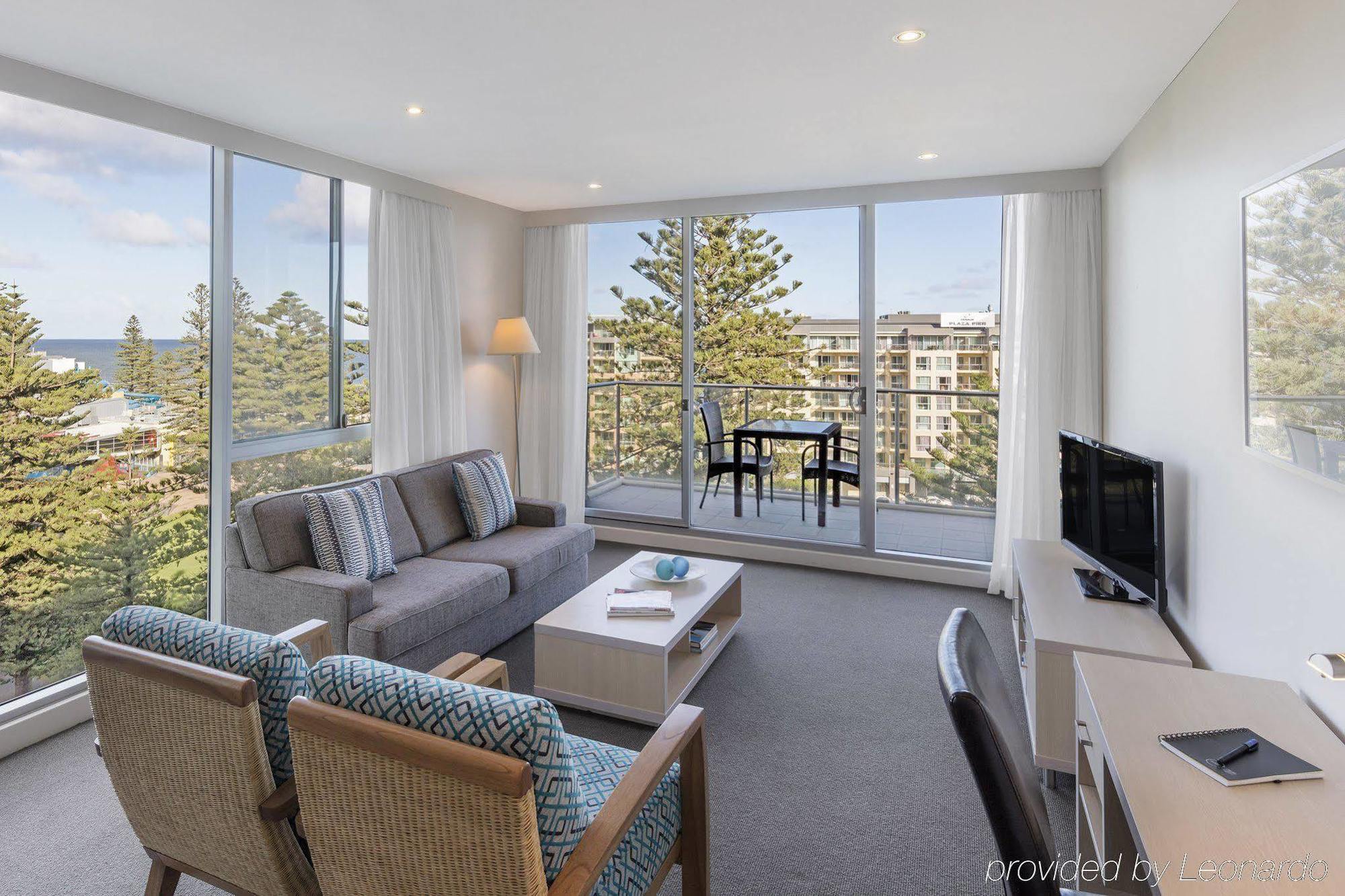 Oaks Glenelg Liberty Suites Adelaide Esterno foto
