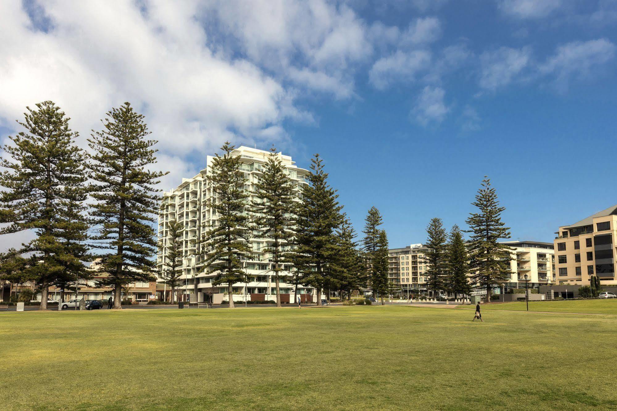 Oaks Glenelg Liberty Suites Adelaide Esterno foto
