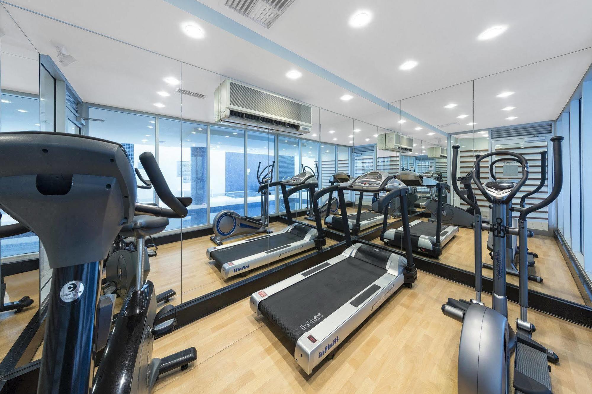 Oaks Glenelg Liberty Suites Adelaide Esterno foto